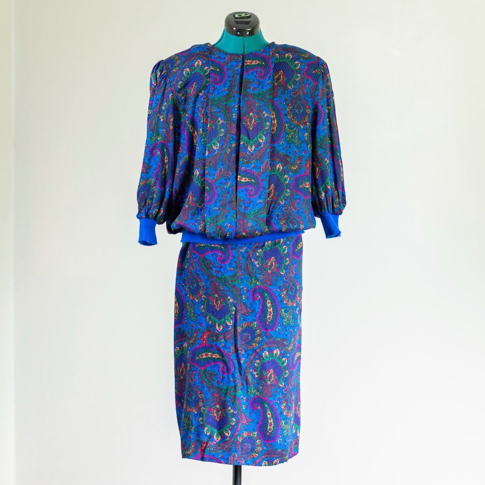 Vintage 1980s Blue Paisley Two Piece Skirt and Blouse Set Size 20